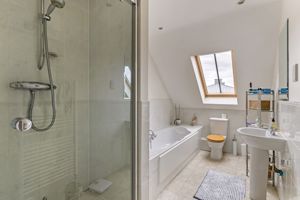 Shower room- click for photo gallery
